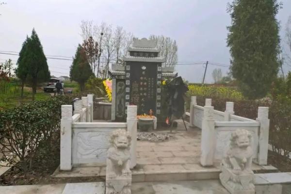 五月份坟地立碑动土吉日 祖坟立碑